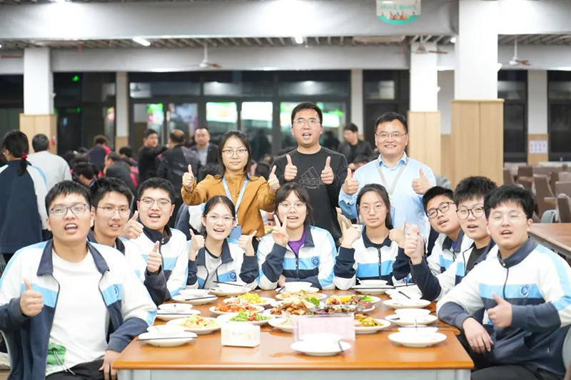 校長陪餐 | 美好“食”光，暢談“味”來